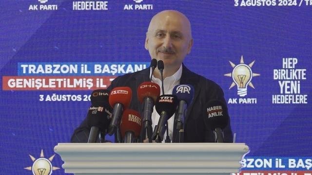 Meclis’teki o yumruktan sonra ilk kez konuştu ‘Keşke olmasaydı! Bazılarına hak ettiği dilden konuşmak gerekiyor’