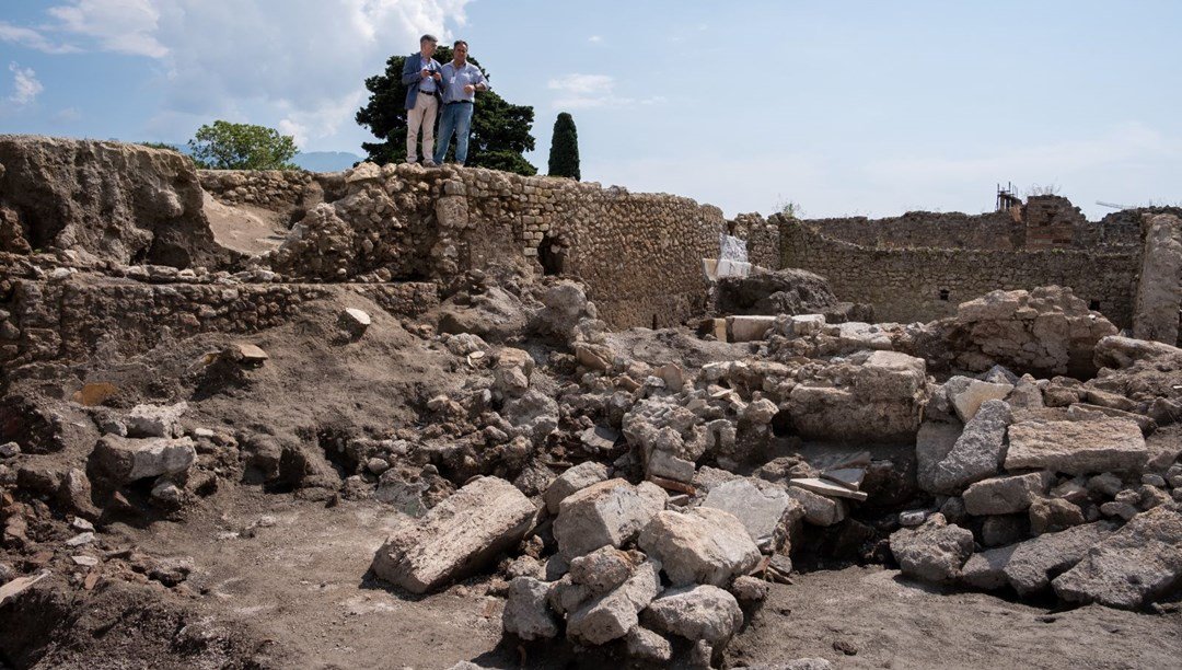 Pompeii’de duvara yazı yazan turiste 60 bin euro ceza