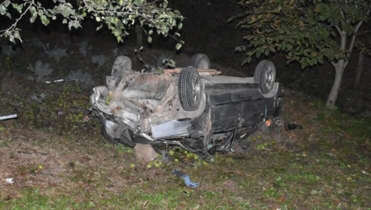 Sakarya'da otomobilin şarampole devrilmesi sonucu 2 kişi yaralandı – Güncel haberler