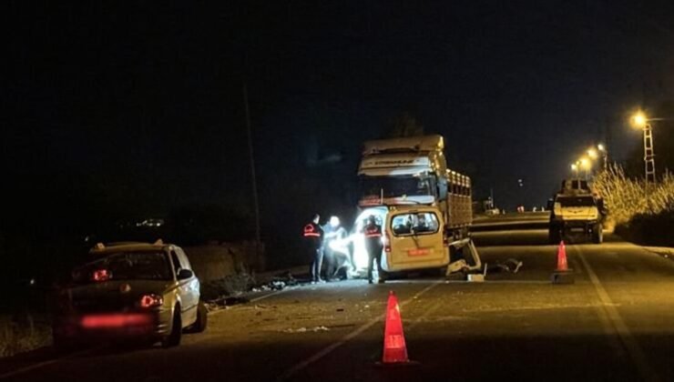 Diyarbakır'daki zincirleme kazada can pazarı! 3 ölü, 3 yaralı | Son dakika haberleri