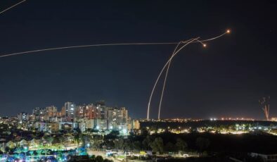 Hizbullah, Tel Aviv banliyölerini kamikaze dronlarla vurduğunu duyurdu | Dış Haberler