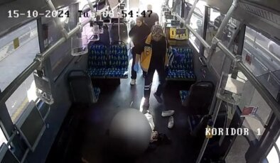 Metrobüste Doğum: Hanife Mete Bir Erkek Bebek Dünyaya Getirdi