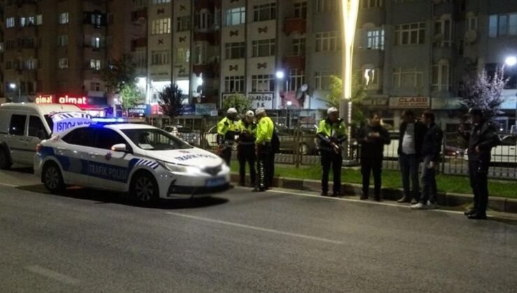 Yozgat'ta refüjdeki demirlerden atlayan çocuk, kazada öldü | Son dakika haberleri