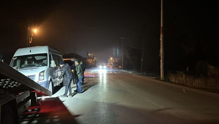 Düzce'de cip ile işçi servisi çarpıştı: 8 yaralı