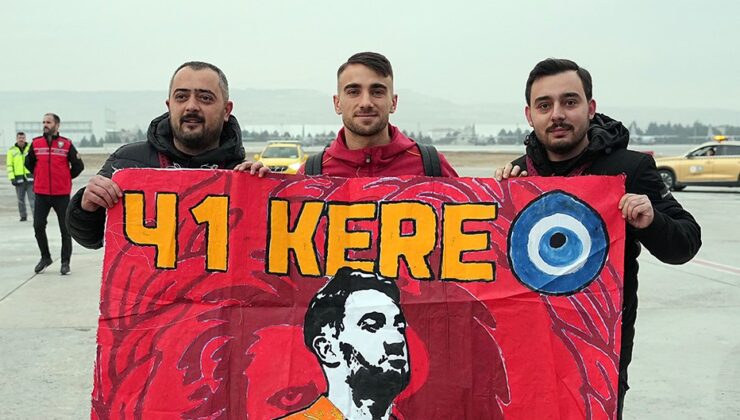 Galatasaray kafilesi Kayseri'de tezahüratlarla karşılandı