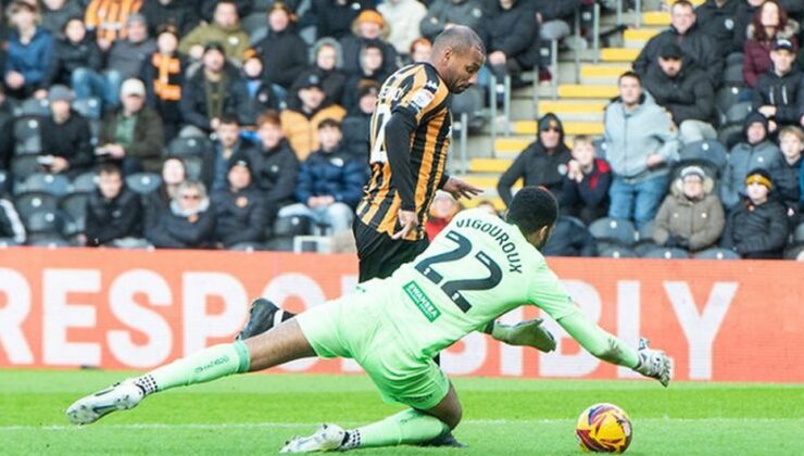 Hull City aylar sonra kazandı