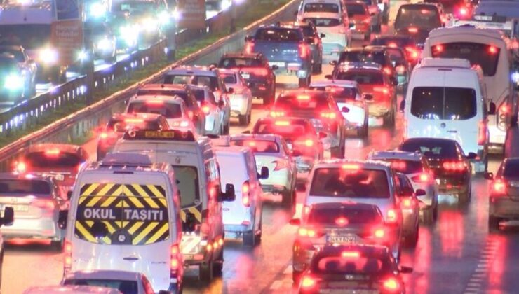 İstanbul'da trafik yoğunluğu yüzde 89’a ulaştı – Güncel haberler | Son dakika haberleri