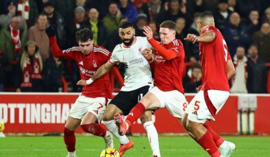 Lider Liverpool deplasmanda sezonun flaş ekibine takıldı